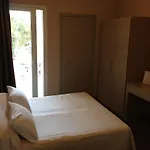 Отель Helvetia 3*