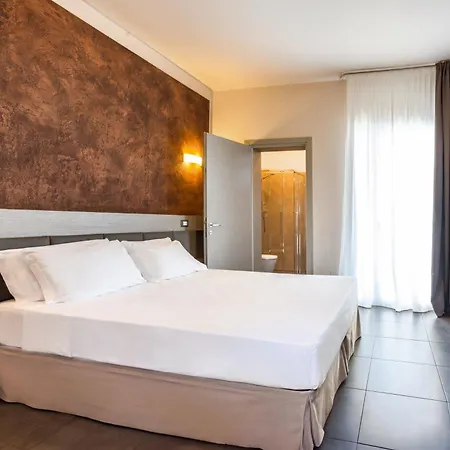 فندق Helvetia 3*