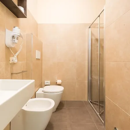 ホテル Helvetia 3*